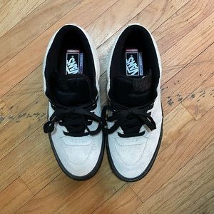 Mens pro cush vans half cabs size 10